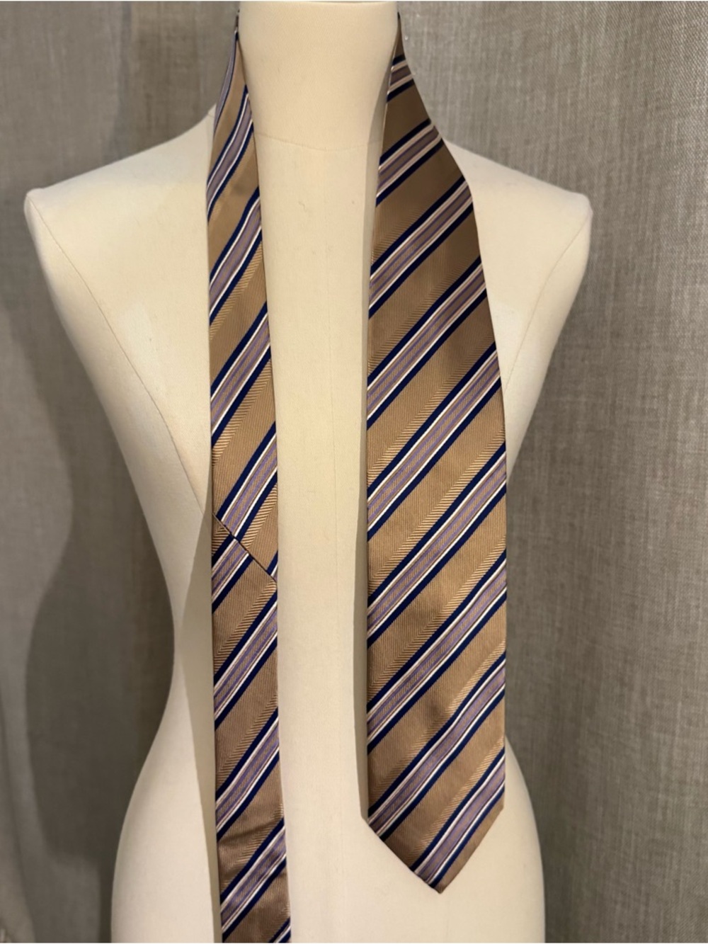 Tasso Elba Gold Striped Silk Tie – 100% Silk